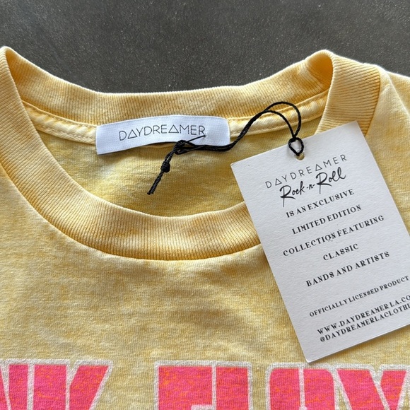 Daydreamer Pink Floyd Animals Yellow Shirt - Picture 5 of 8